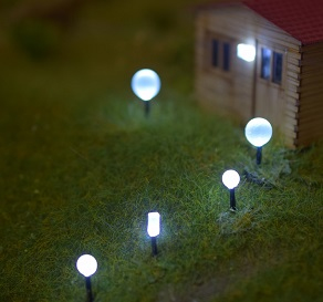 Strassenlampen, Gartenlampen, Hausbeleuchtung H0, Anschluss: Blau ist gemeinsammer Plus