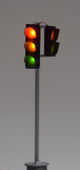 Krois-Modell 1115A, Verkehrsampel rot/gelb/grün SG300, mit Fußgänger rechts eckiger Schirm, 1 Stück Österreich