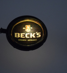 Krois-Modell KM6037, 1x Becks beer sign illuminated, for wall mounting