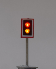Krois-Modell 30104, Level crossing in scale 1: 160, with ÖBB traffic lights